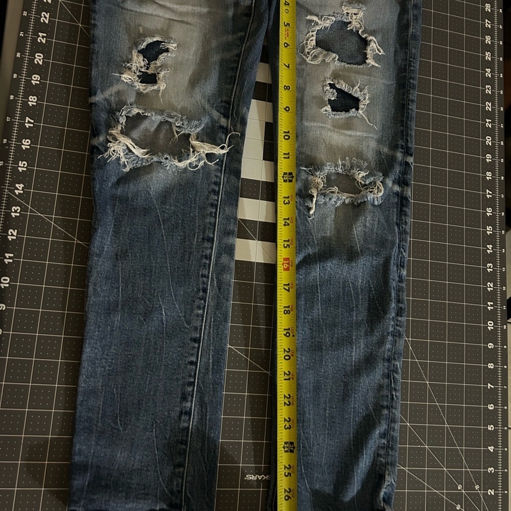American Eagle Outfitters Ripped Indigo Skinny Jeans - Picture 3 of 10